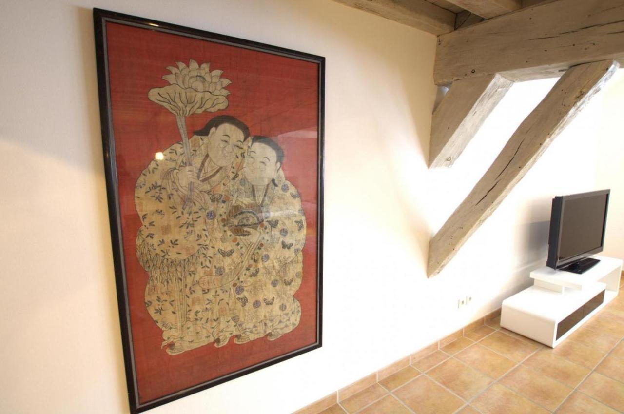 Le Sacre Apartment *