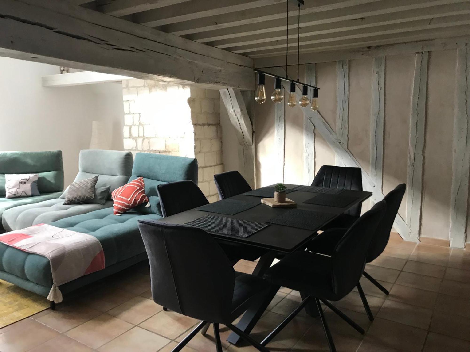 Le Sacre Apartment *